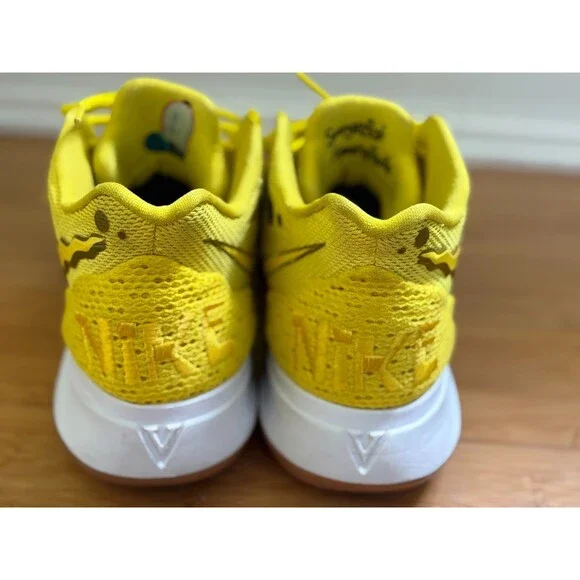 Nike SpongeBob SquarePants x Kyrie 5 SpongeBob CJ6951-700 Mens Size 9